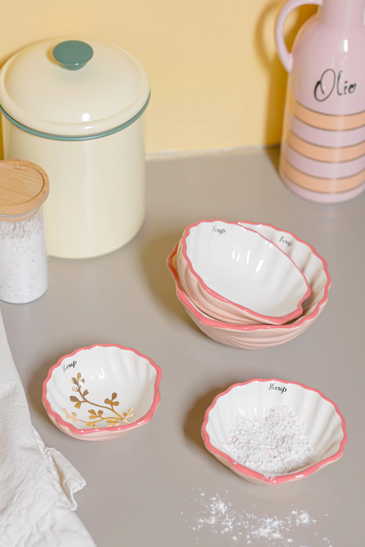 YVONNE ELLEN MEASURING CUPS SHELL