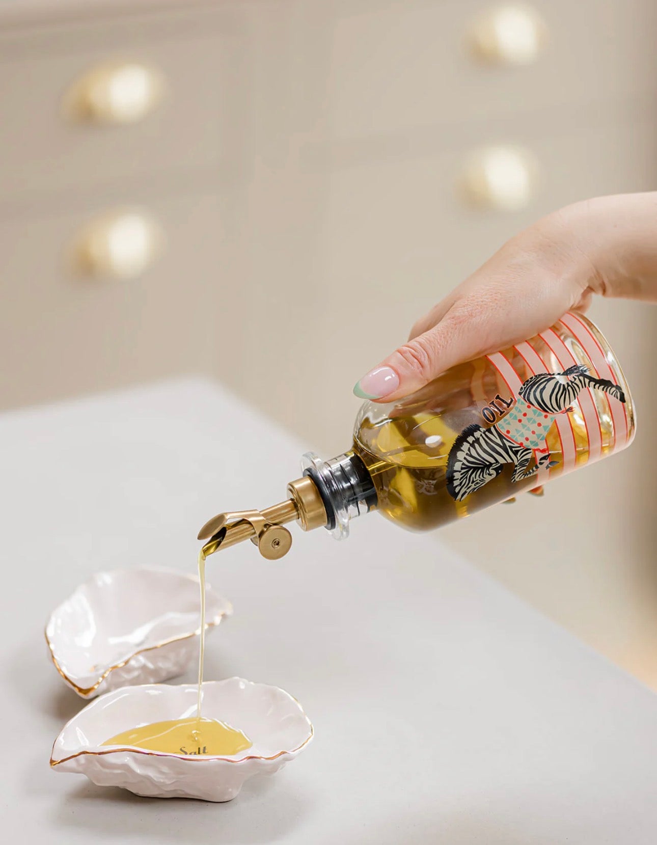 YVONNE ELLEN GLASS OIL & VINEGAR ANIMAL