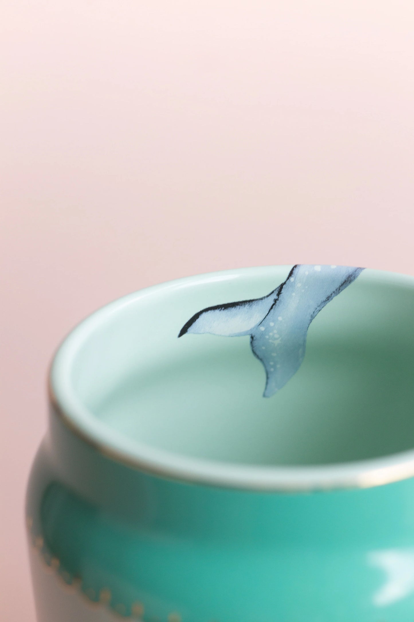 YVONNE ELLEN UTENSIL POT WHALE