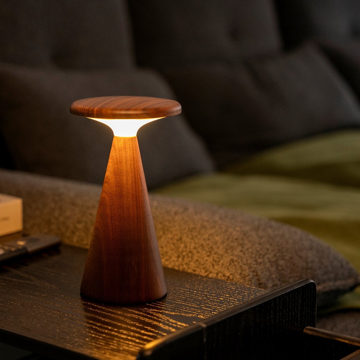Sylva Table Lamp Large Walnut