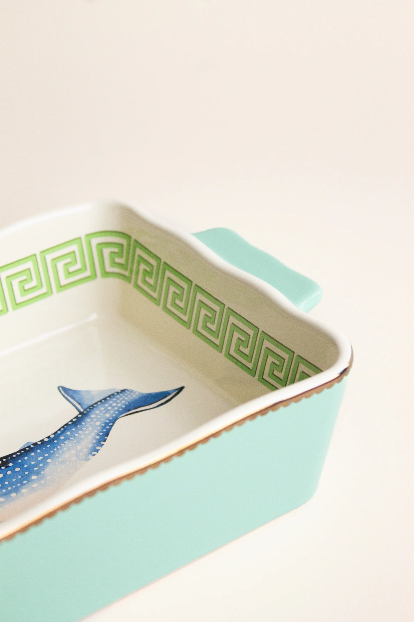 YVONNE ELLEN SMALL ROASTER WHALE