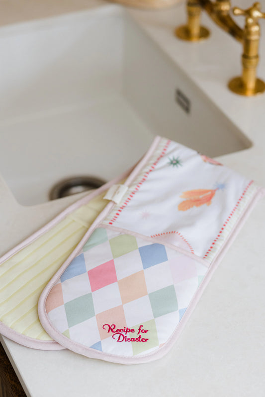 YVONNE ELLEN DOUBLE OVEN GLOVE HARLEQUIN