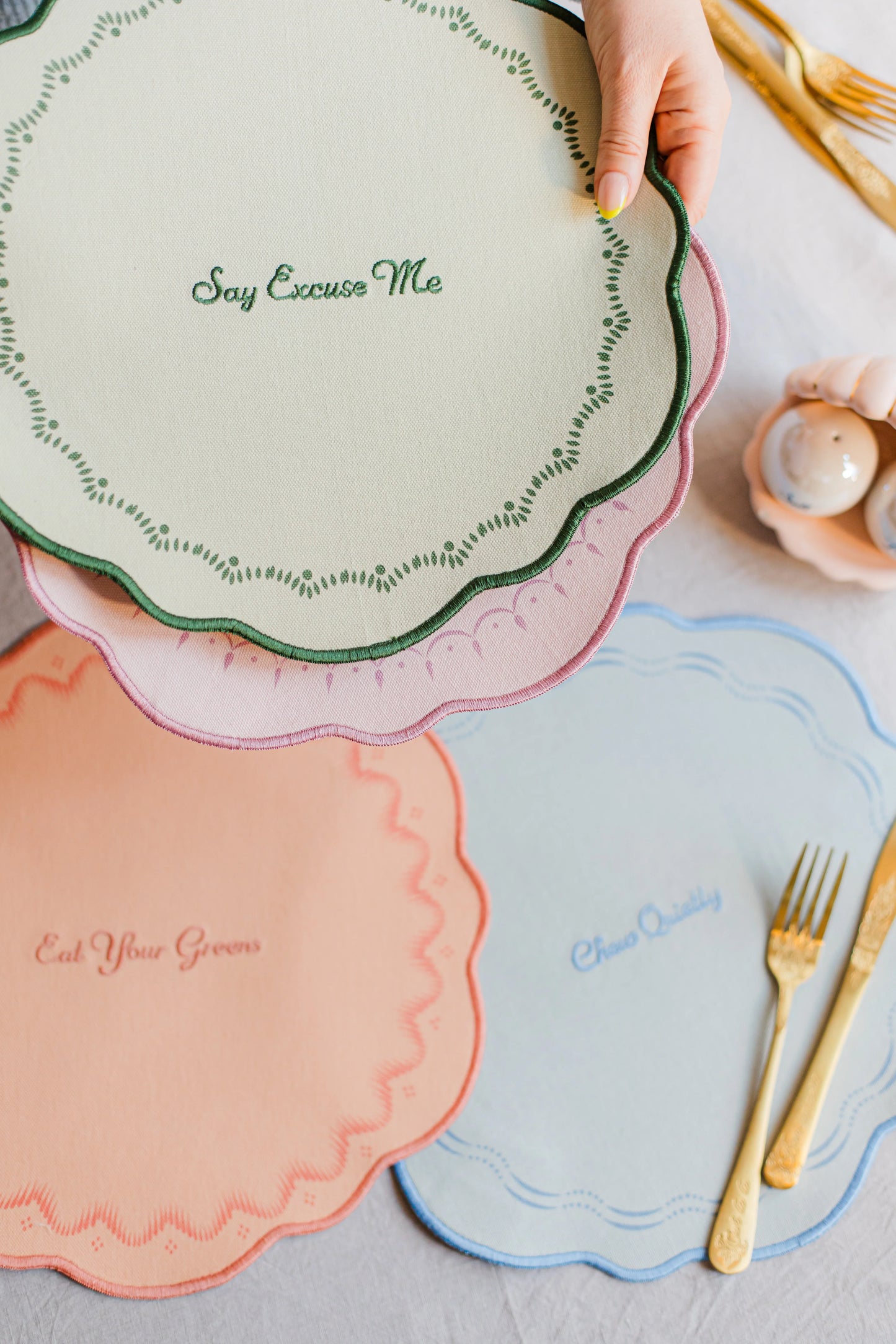 YVONNE ELLEN SO4 SLOGAN PLACEMATS