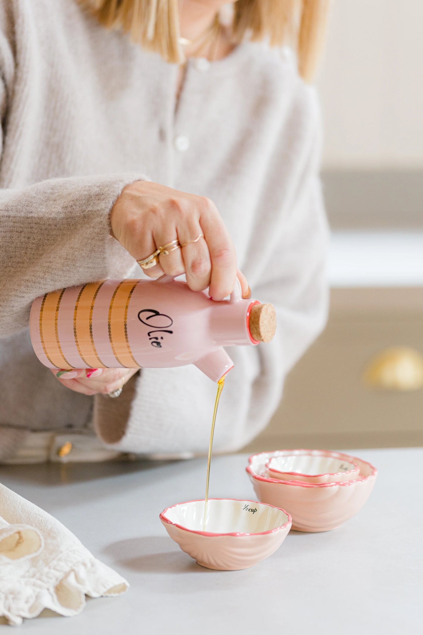 YVONNE ELLEN MEASURING CUPS SHELL