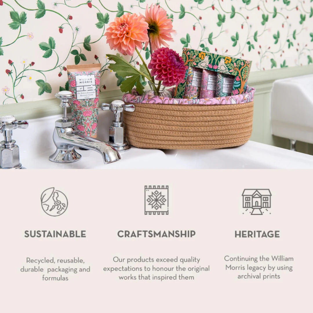 WILLIAM MORRIS AT HOME - THE MODERN HOMEMAKER Wellness Washbag with 10 Affirmation Cards