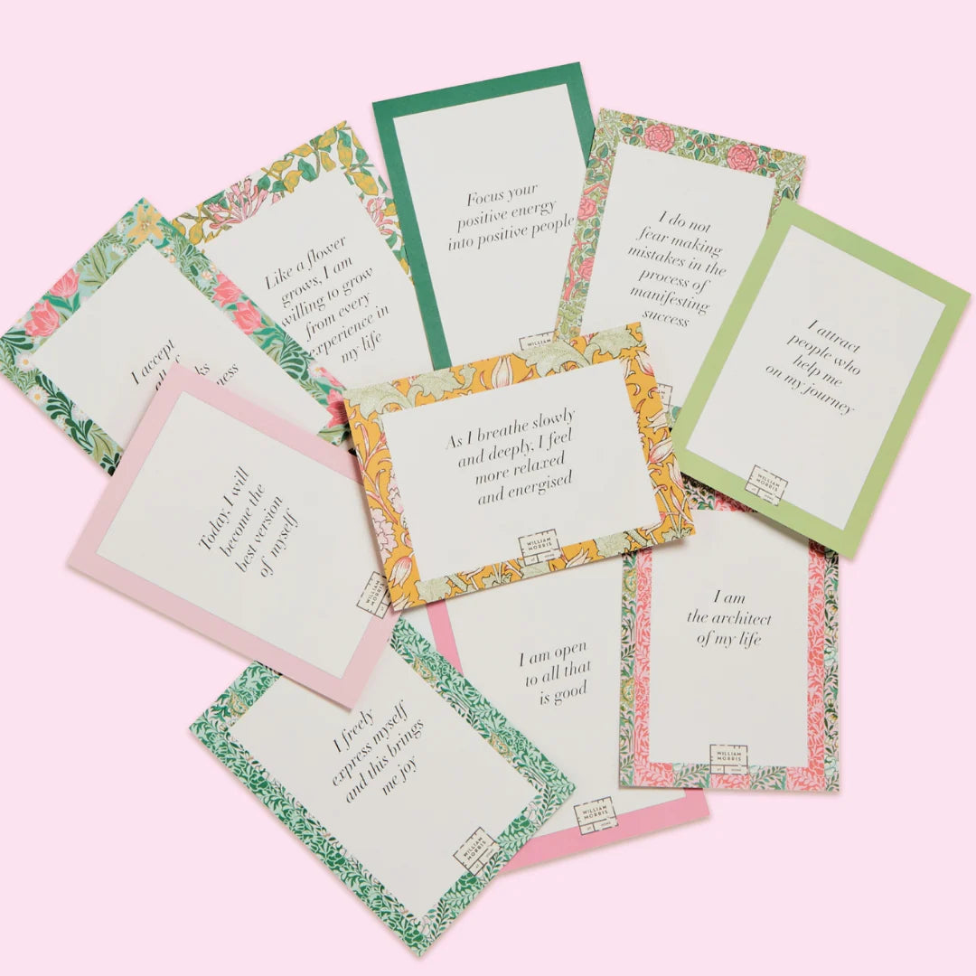 WILLIAM MORRIS AT HOME - THE MODERN HOMEMAKER Wellness Washbag with 10 Affirmation Cards